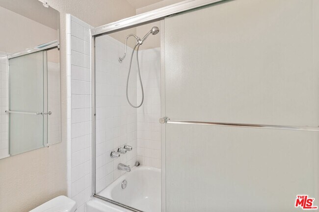 Building Photo - 72669 Eagle Rd