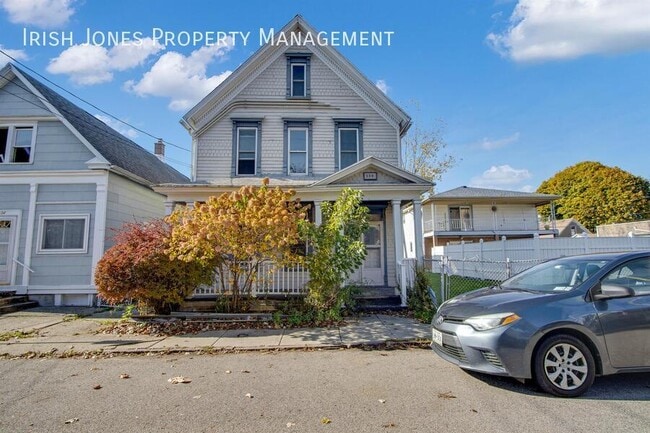 Primary Photo - 138 Weimar St