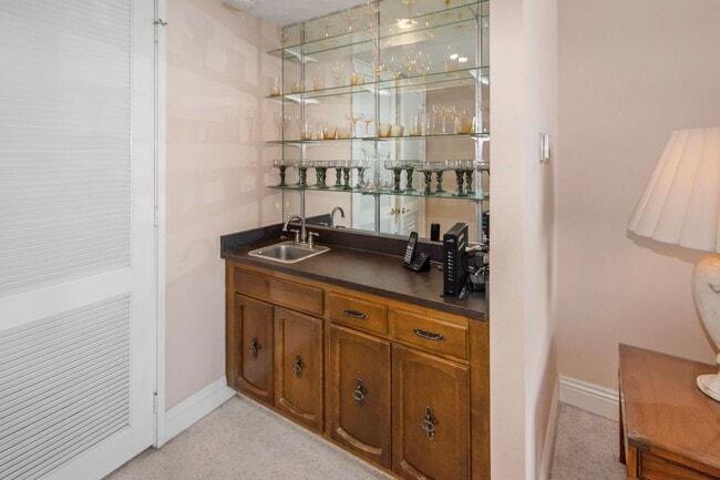 Building Photo - 1750 Avenida Del Mundo