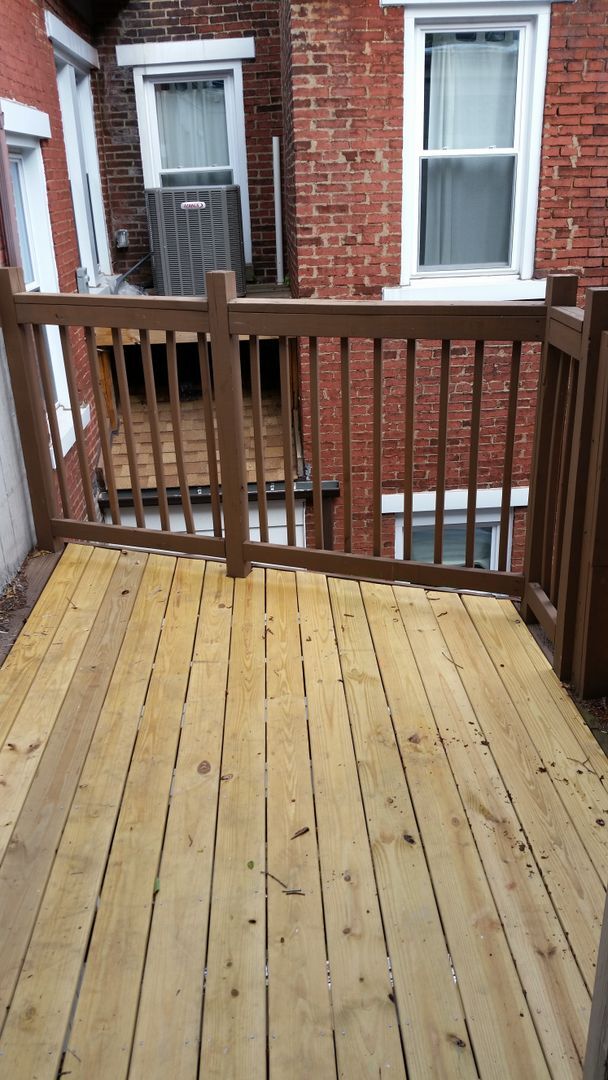 Building Photo - Huge Luxury South Side Home w/ Stainless K...