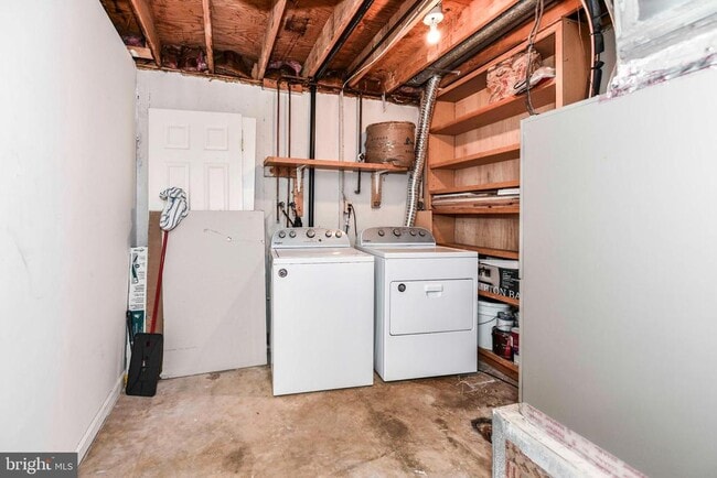 Building Photo - 261 Gundry Dr
