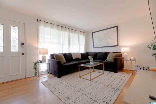 Building Photo - 1404 36th St N