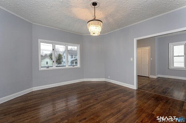 Building Photo - 87 Melrose Ave