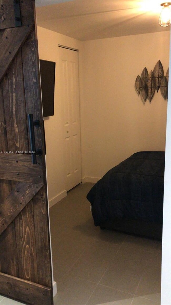 Building Photo - 1600 NE 1st Ave