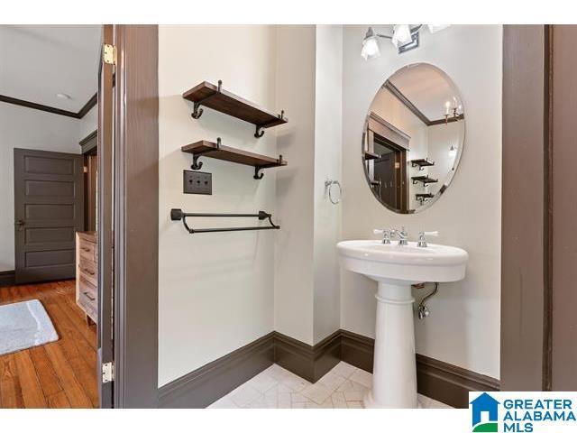 Building Photo - 1801 11th Pl S