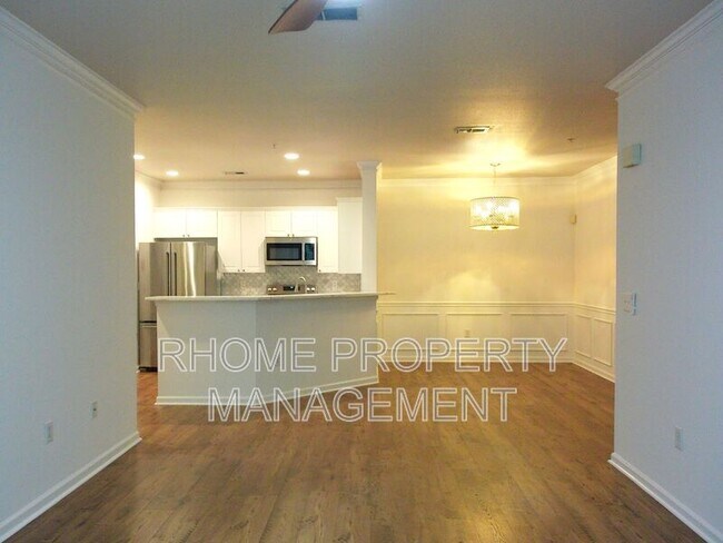 Building Photo - 2400 Cumberland Pkwy SE