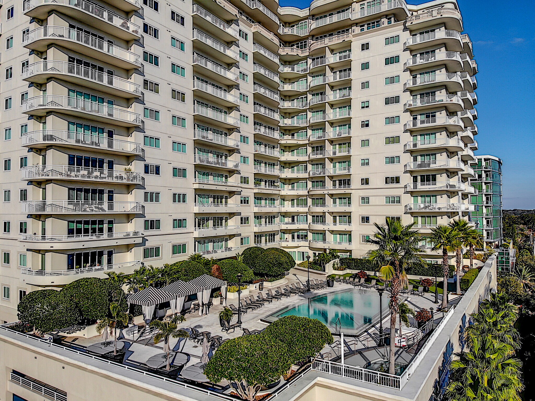 Building Photo - 100 S Eola Dr