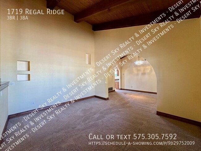 Building Photo - 1719 Regal Ridge St