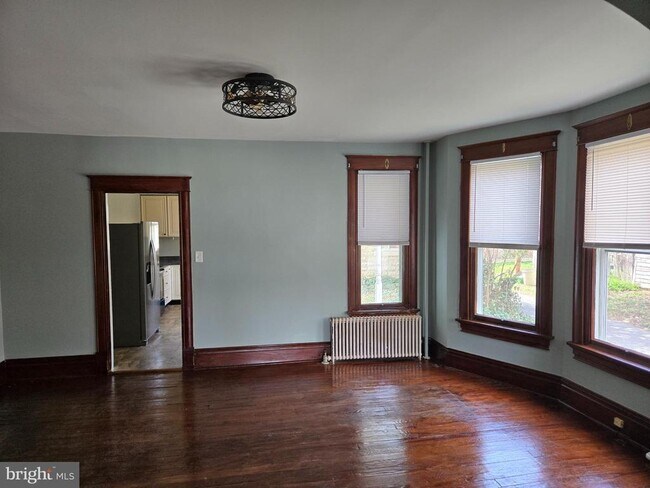 Building Photo - 418 S Arch St