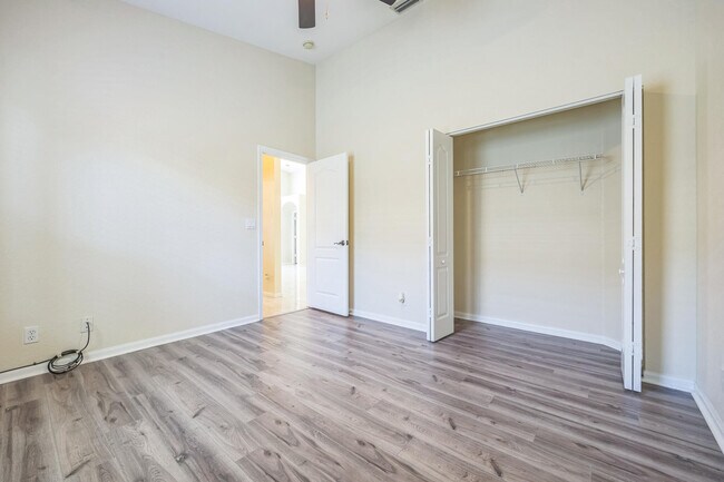Building Photo - 5780 Saddle Trail Ln