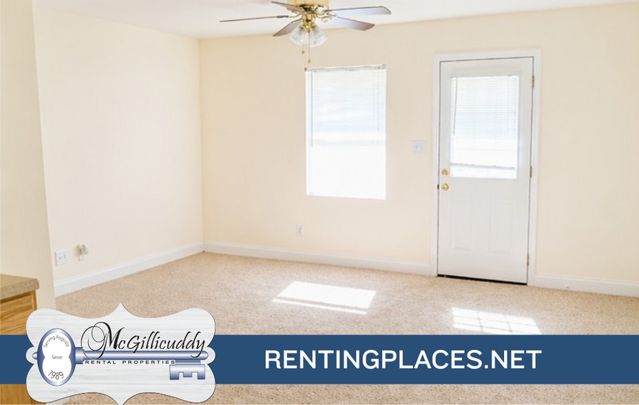 Building Photo - 1244 Holden Dr