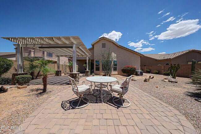 Building Photo - 2318 N Boulder Mountain