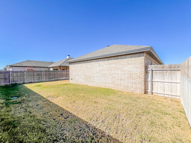 Building Photo - 5917 Harvard St