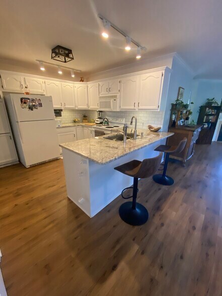 Building Photo - 4 Rathfarnham Rd