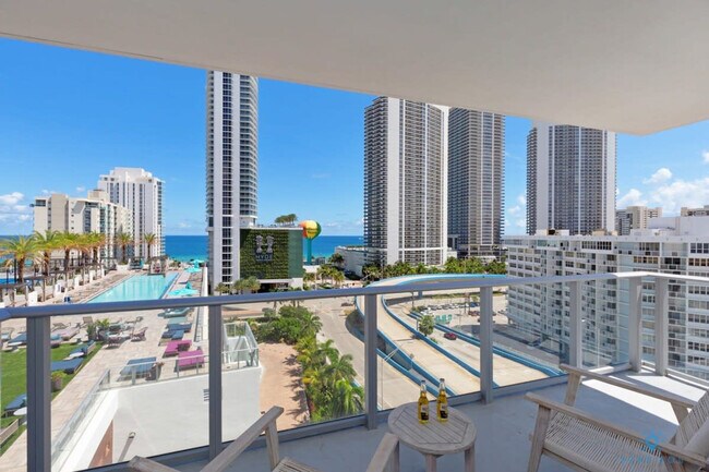 Building Photo - 4010 S Ocean Dr