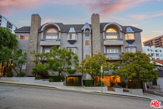 Building Photo - 10627 Ashton Ave