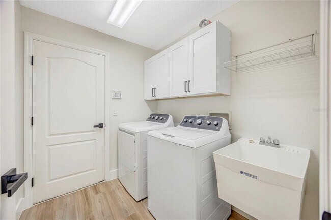 Building Photo - 19026 Fishermans Bend Dr