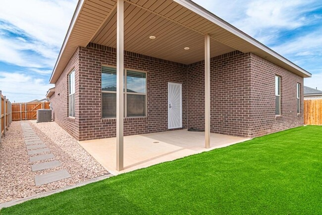 Building Photo - 6735 Draw Ct