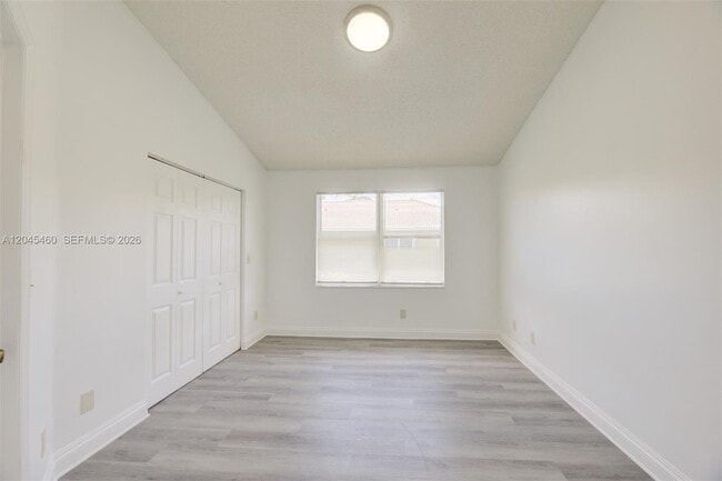 Building Photo - 728 SW 122nd Ave