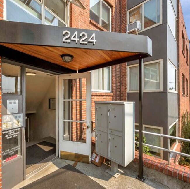 Building Photo - Denny Apartments