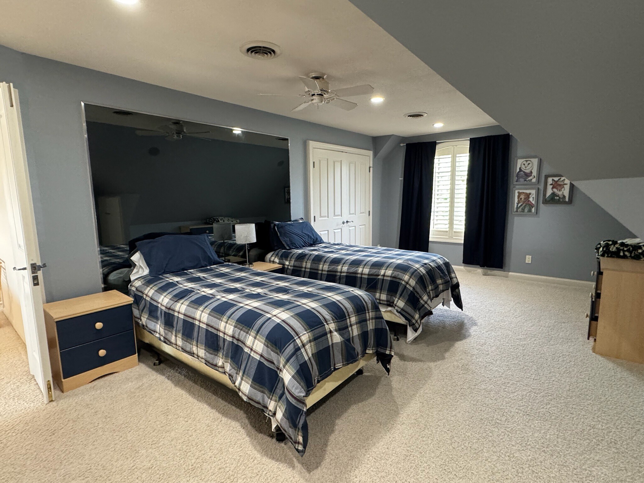 3rd bedroom with double beds and trundle bed - 1832 Nakomis Ave