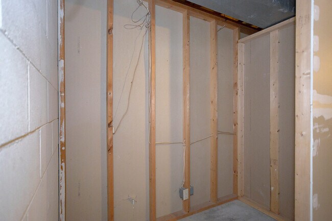 Building Photo - 2228 S. 9th-B