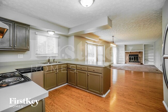 Building Photo - 12111 Peppermill Ln