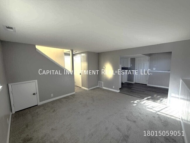 Building Photo - 3842 Dean Dr