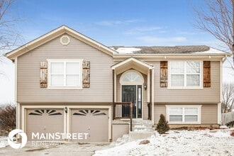 Building Photo - 1502 Willow Dr