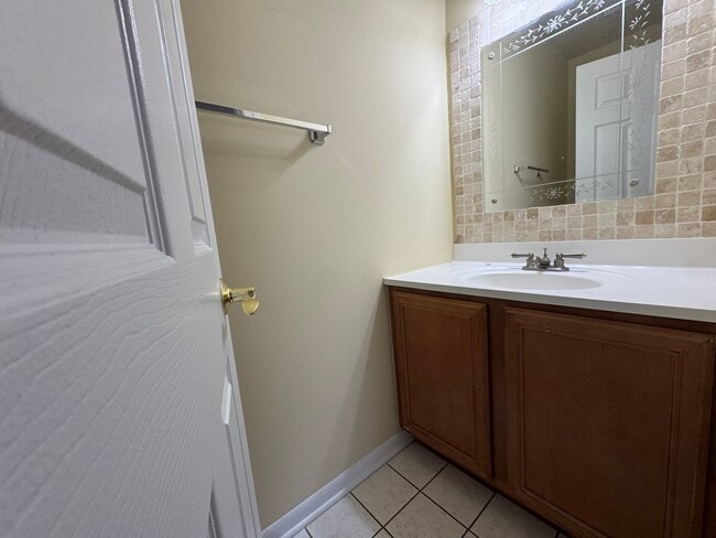 Building Photo - 460 N Lake Shore Dr