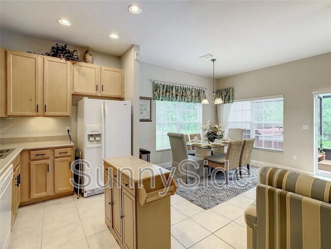 Building Photo - 2390 Caravelle Cir