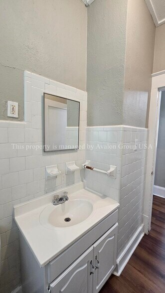 Building Photo - 6510 Avalon St