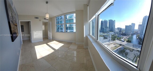 Building Photo - 31 SE 5th St