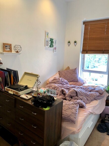 Building Photo - 521 Columbus Ave