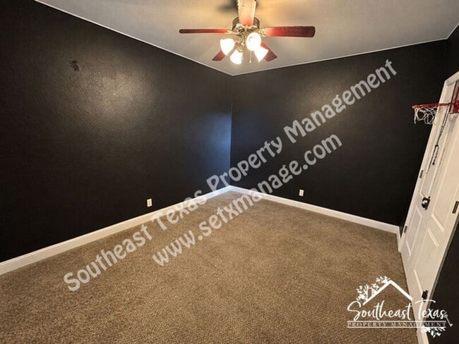 Building Photo - 7760 Summer Wind Dr