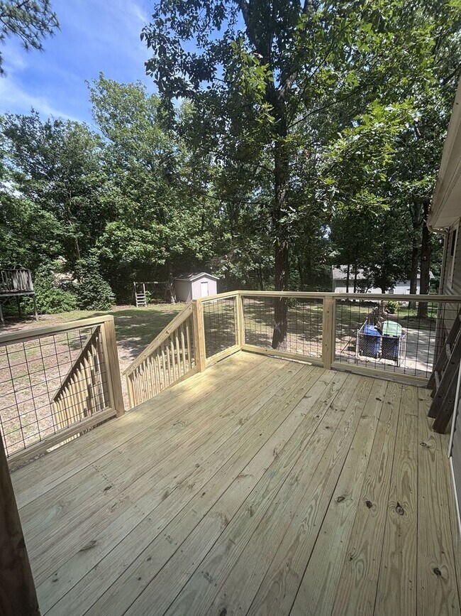 Building Photo - 1451 Arrowhead Trail