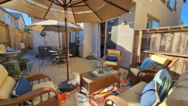 Building Photo - 1529 Borrasca Dr