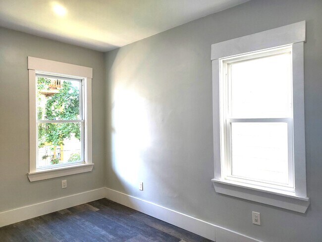 Building Photo - 9 Spring Garden St