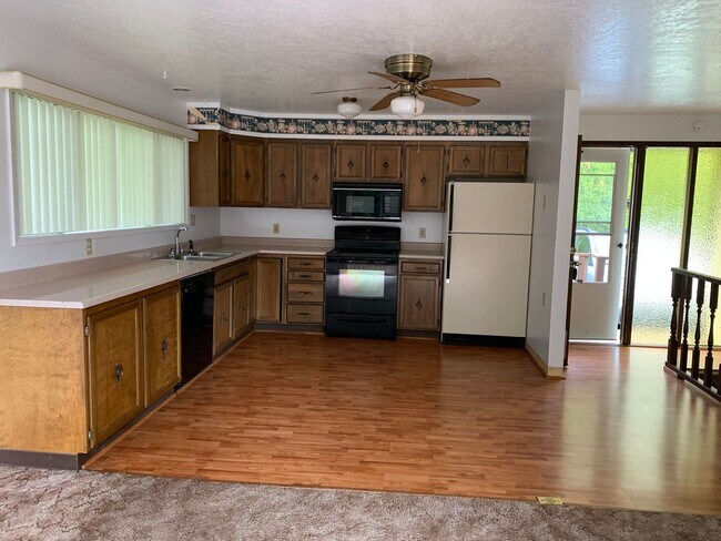 Building Photo - 1432