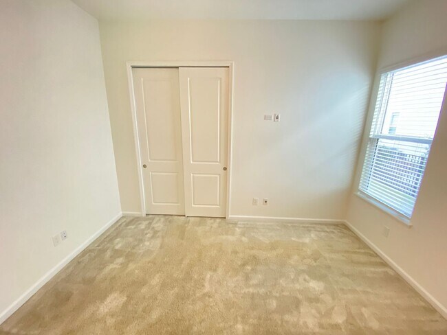 Building Photo - 6338 Trailblaze Bnd