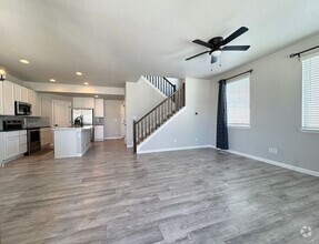 Building Photo - Beautiful 3 bedroom 3.5 bath Townhome Minu...