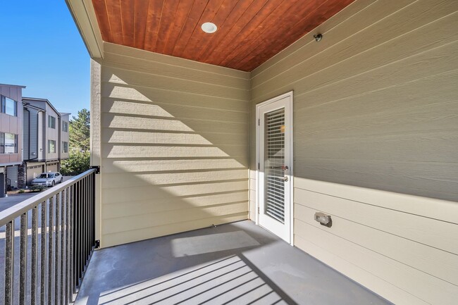 Building Photo - 309 S 47th St