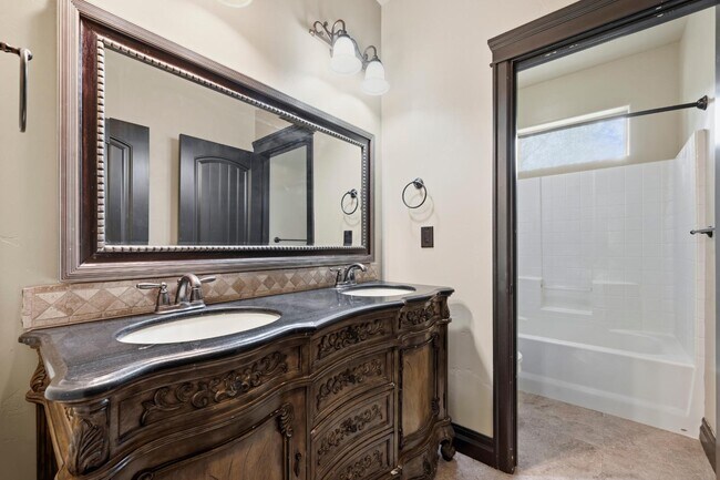 Building Photo - 1356 S Hidden Island Pl