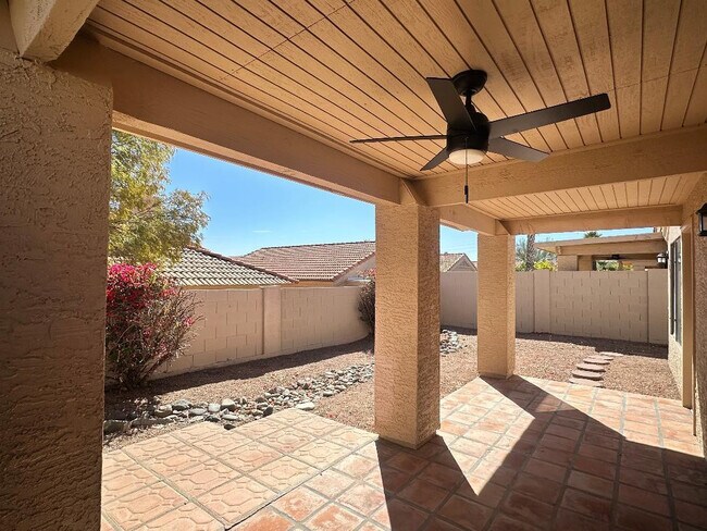 Building Photo - 12237 N Gambel Dr