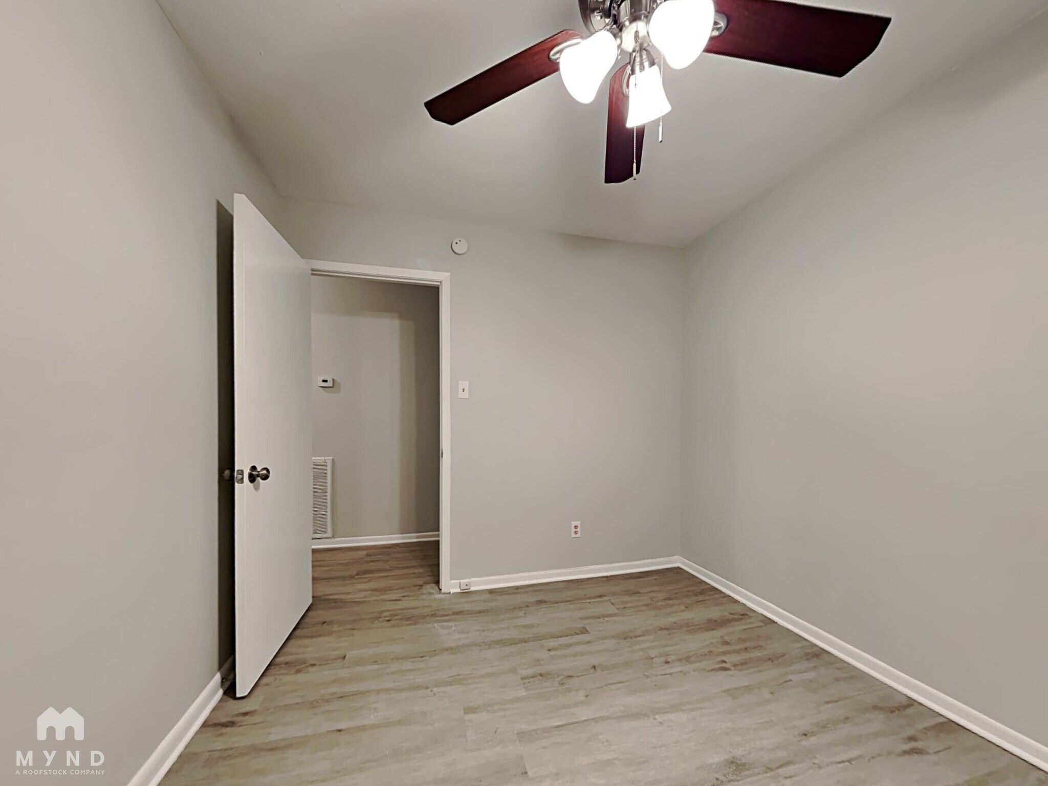 Building Photo - 6127 Heatherbrook Dr