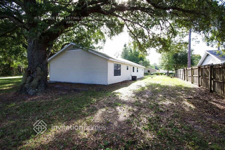 Building Photo - 192 Groveland Farms Rd