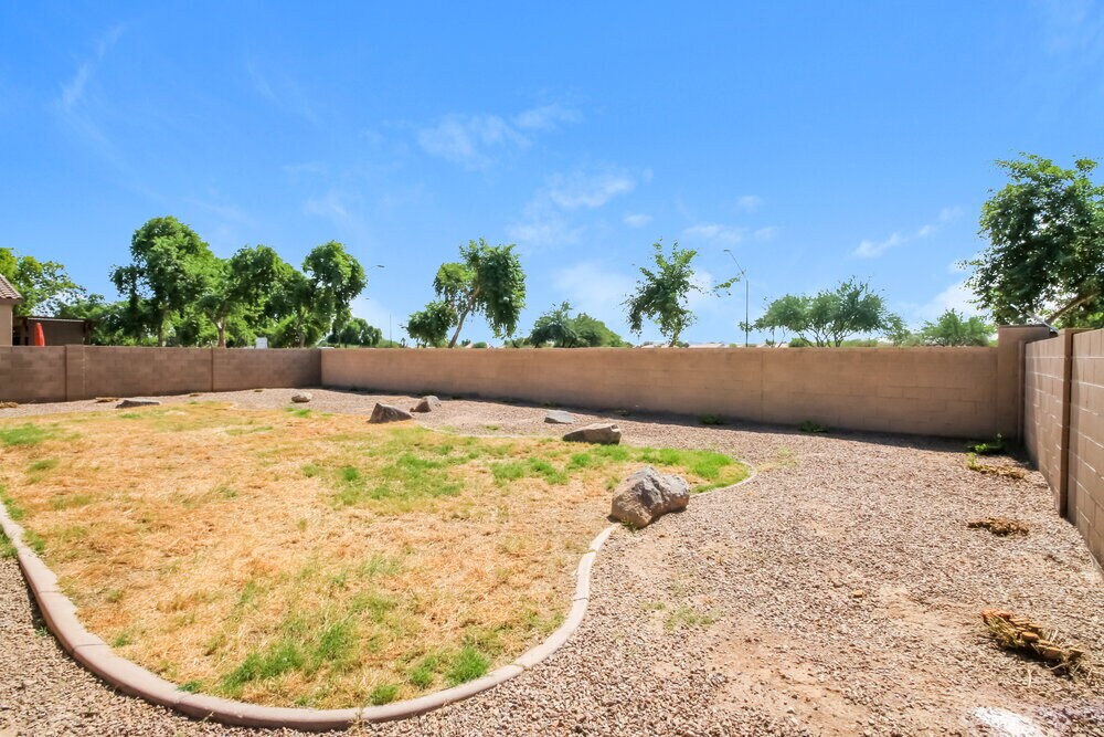 Building Photo - 4091 E Carriage Way