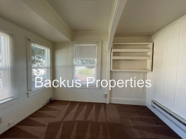 Building Photo - 361 Reeside Ave