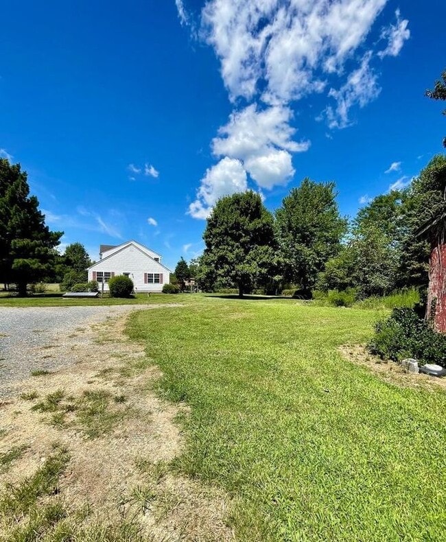 Building Photo - 22078 Indian Bridge Rd