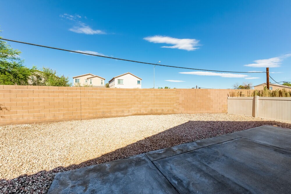 Building Photo - 6604 Frances Celia Ave